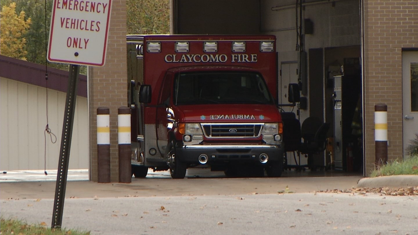Former Claycomo EMT accused of having sex with underage girl in fire station