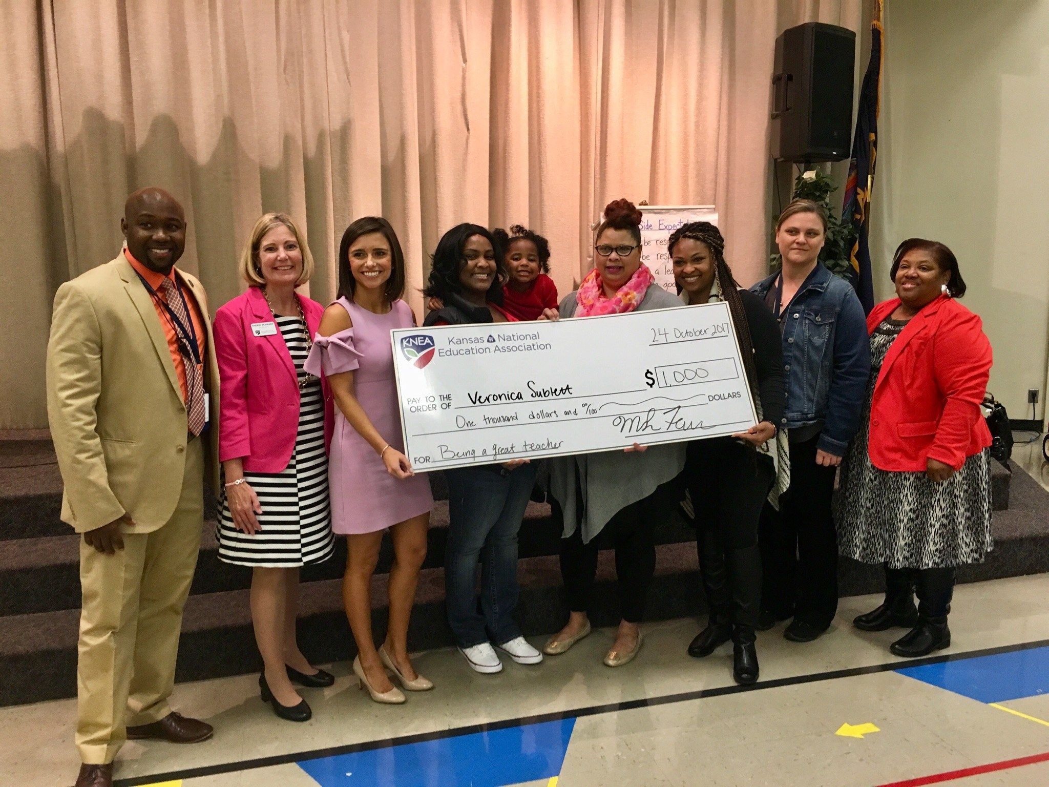 Banneker Elementary teacher named Read to Achieve winner Arizona's Family