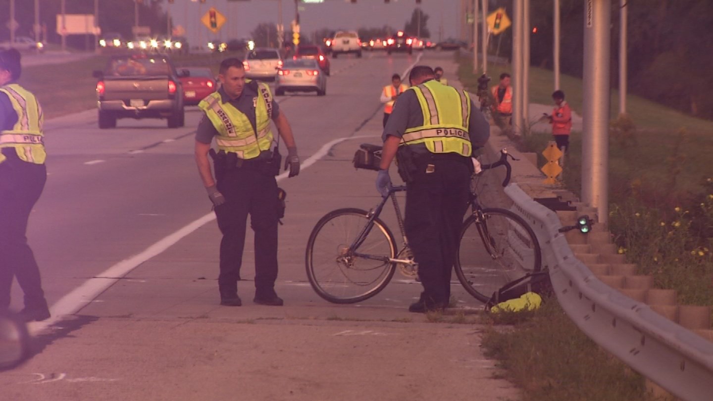 Bicyclist In Critical Condition After Hit-and-run Crash - KCTV5 News