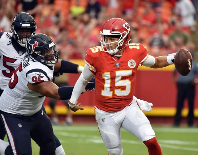 Chiefs offensive line has crucial job in protecting Pat