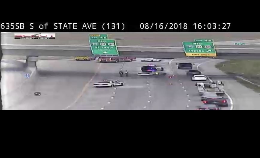 I-635 southbound closes in KCK following police pursuit