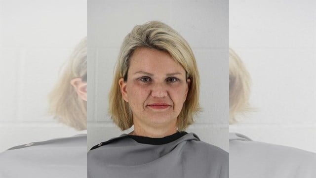 Johnson Co. woman back in jail for stealing clothes